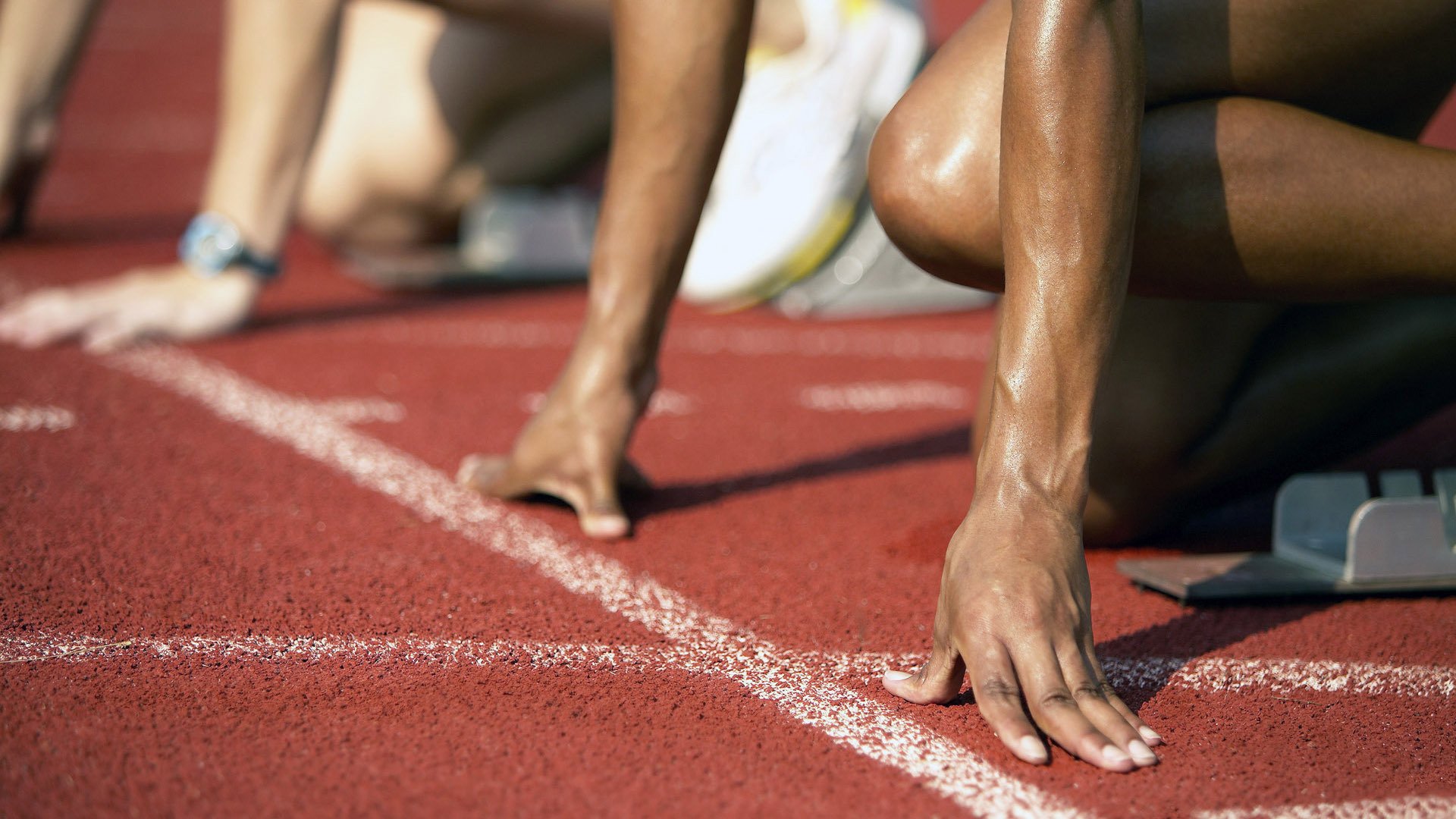 内线补强成转会首要任务,俱乐部加快谈判步伐,谋求新赛季突破