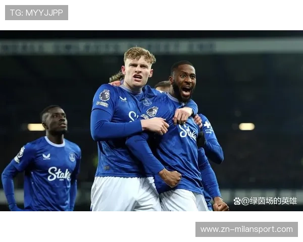 埃弗顿利用稳固防线创造反击机会